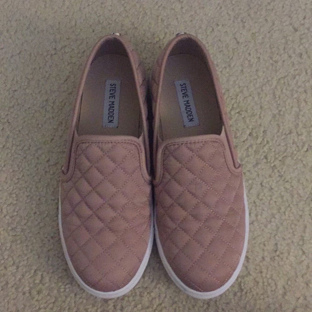 Steve Madden Slip-Ons